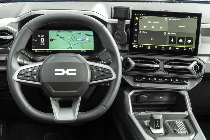 Dacia Bigster wnętrze – czy sprawdzi się jako rodzinny SUV?