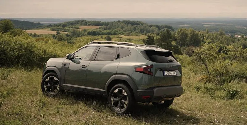 Tani SUV z przestronnym bagażnikiem